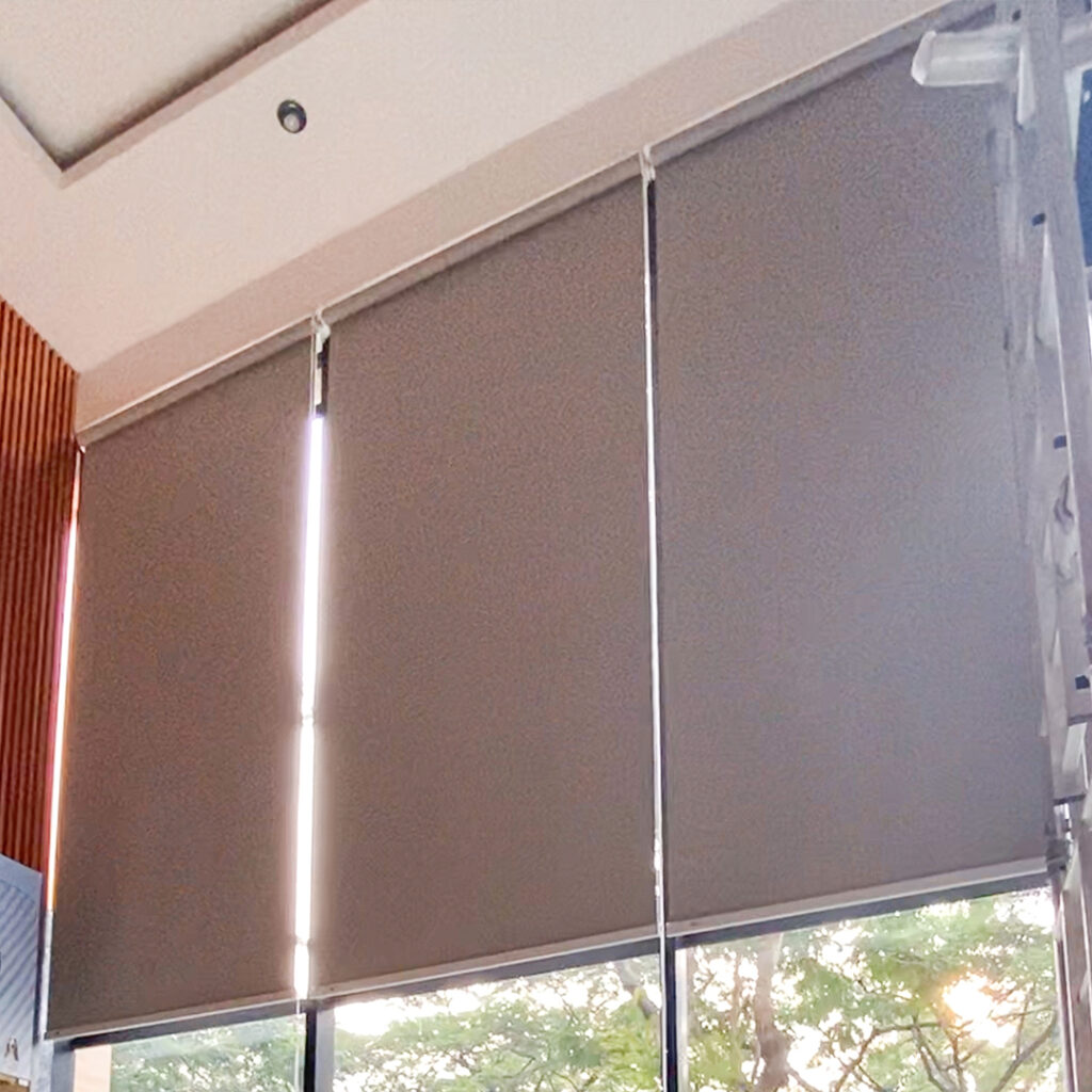 ROLLER BLINDS BLACKOUT WCN
