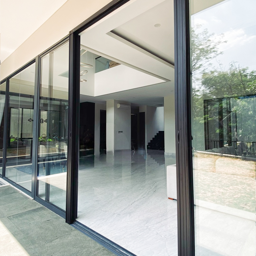LIPAT DOOR - KELAPA GADING