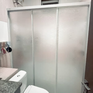 SHOWER SCREEN - SUNTER