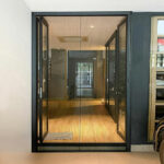LIPAT-DOOR