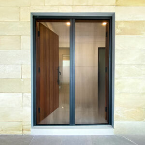 LIPAT-DOOR-CINERE
