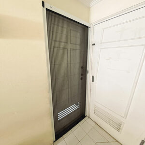 LIPAT-DOOR-KELAPA-GADING