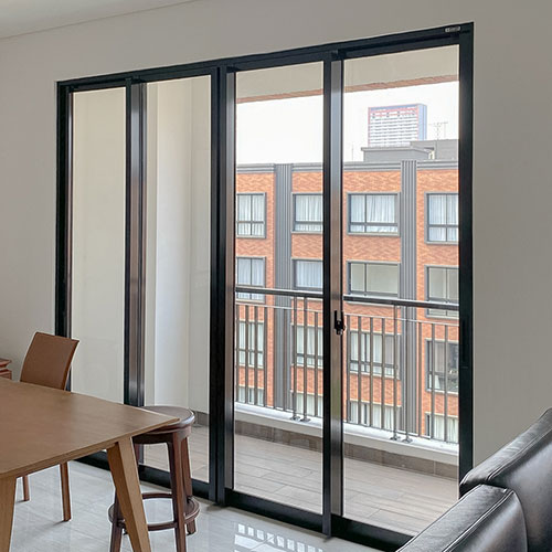 ROLER-BLINDS-ALAM-SUTERA