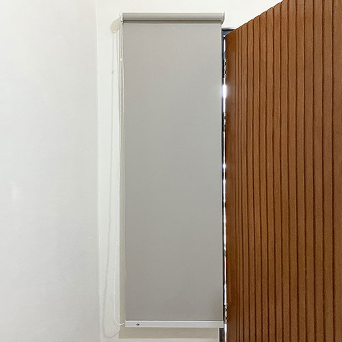 ROLLER-BLINDS-(LT-01-LIVING)