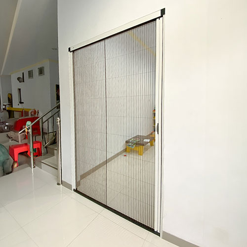 LIPAT-DOOR-CENGKARENG, pintu lipat