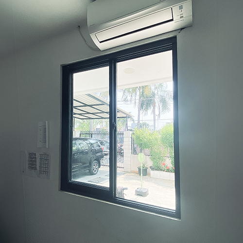 LIPAT-WINDOW-GRAND-PLUIT