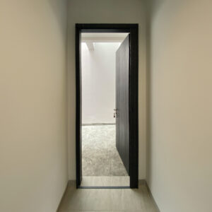 LIPAT-DOOR-TEBET, PINTU LIPAT
