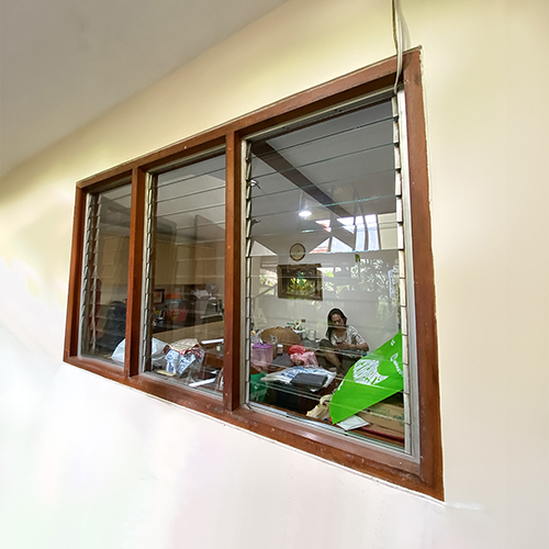 MAGNETIC-FIBERGLASS-TOMANG