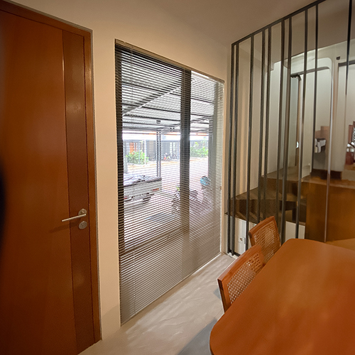 SLIMLINE-BLINDS-(LIVING-YANG-LEBAR)-CIPAYUNG-JAKARTA-TIMUR