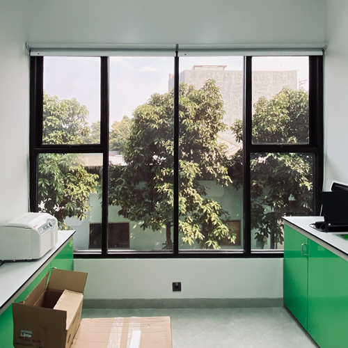ROLLER-BLIND-KRAMAT-JATI-JAKARTA-TIMUR