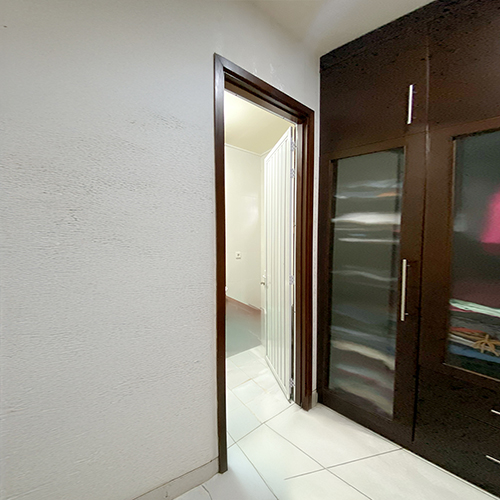 PINTU-EXONA-BSD-TANGERANG