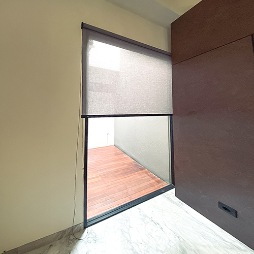 ROLLER-BLIND-(LIVING-KIRI)-PONDOK-INDAH-JAKARTA-SELATAN