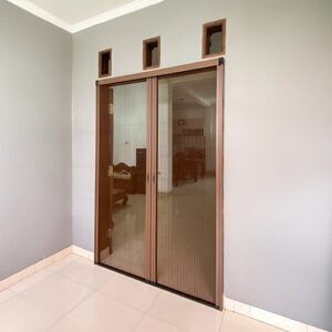 LIPAT-DOOR-JAKARTA-TIMUR