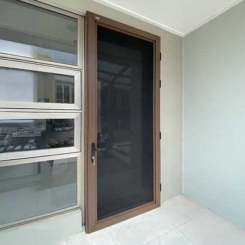 PINTU-BAJA-PIK-2-TANGERANG