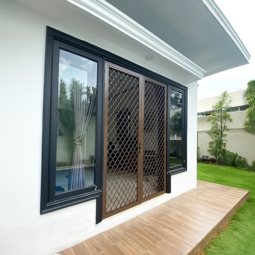 PINTU-EXONA-CIPETE-JAKARTA-SELATAN