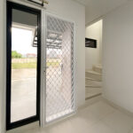 PINTU-EXONA-SEPATAN