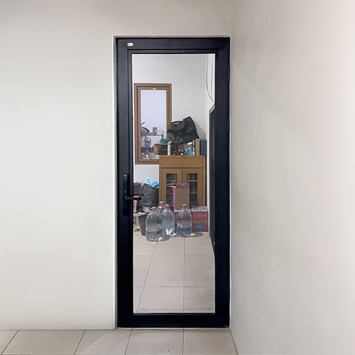 PINTU-BAJA-ONNA-KEMAYORAN