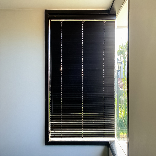 WOODEN-BLINDS-TANGERANG