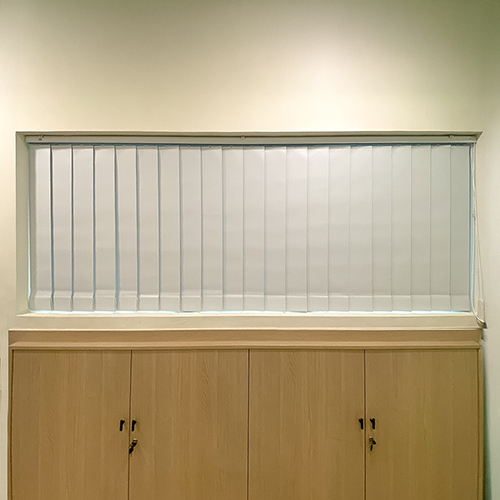 VERTICAL-BLINDS-BLACKOUT-TANGERANG