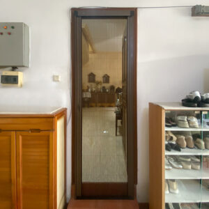 LIPAT-DOOR-JELAMBAR