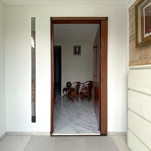 LIPAT-DOOR-SERPONG
