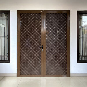 PINTU-EXONA-PALMERAH
