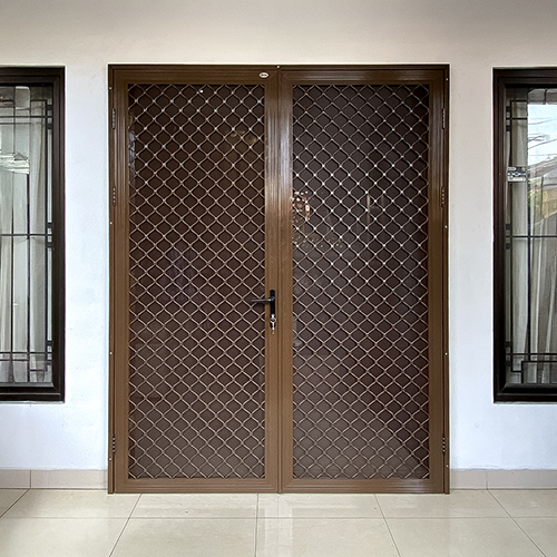 PINTU-EXONA-PALMERAH