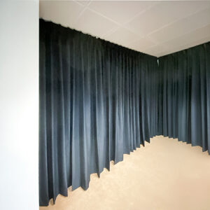 CURTAIN-KUNINGAN