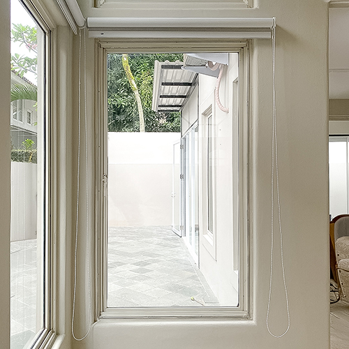 ROLLER-BLINDS-BLACKOUT-KARAWACI