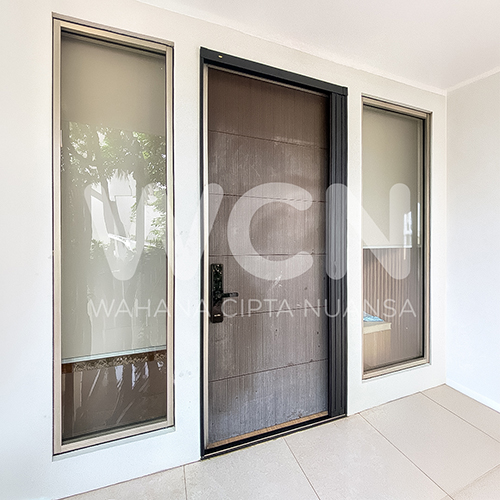 -LIPAT-DOOR-PIK