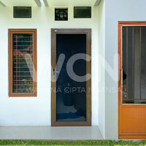 PINTU-BAJA-TANJUNG-BARAT
