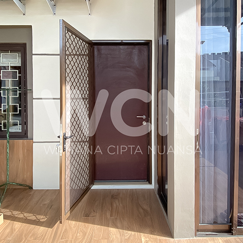 PINTU-EXONA-KARAWACI