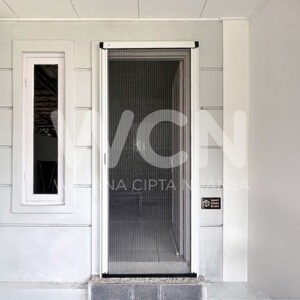 LIPAT-DOOR-GUNUNG-PUTRI