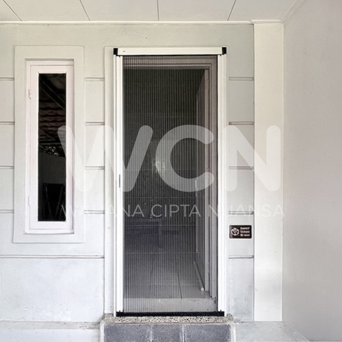 LIPAT-DOOR-GUNUNG-PUTRI