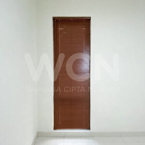 WOODEN-BLINDS