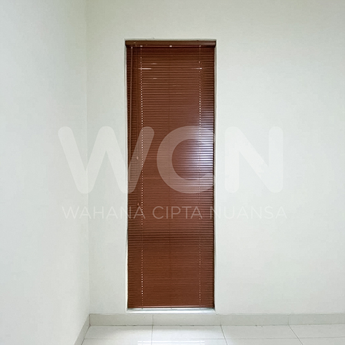 WOODEN-BLINDS